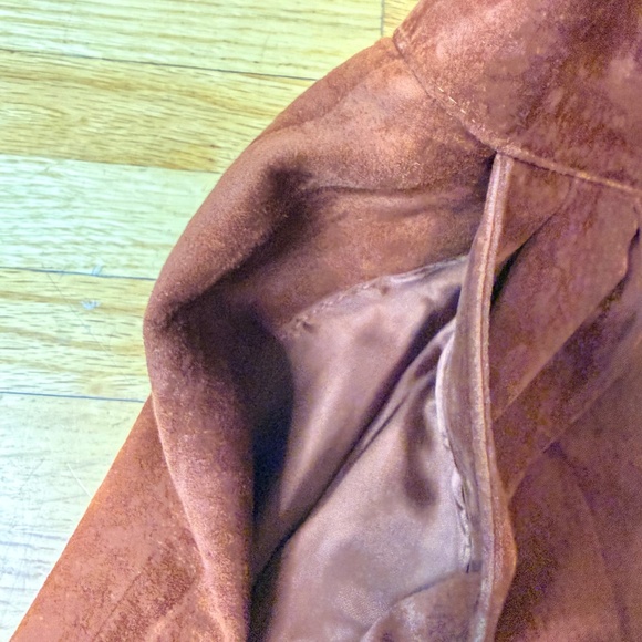 Brown Suede High-Waisted Shorts – Vintage 90s Minimal 🤎🍂 - Picture 7 of 9